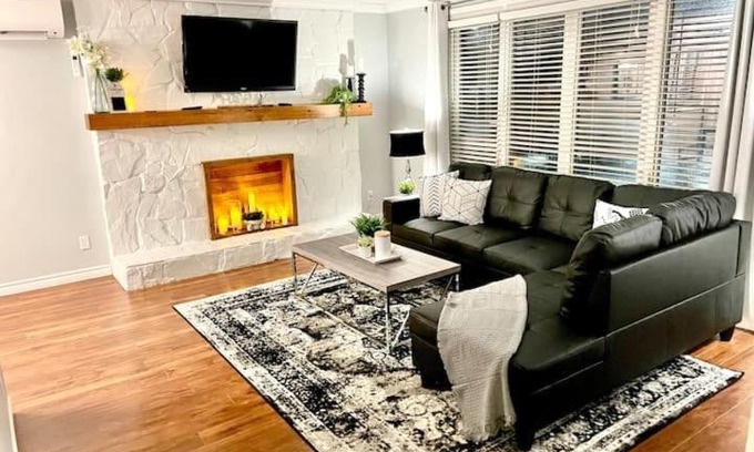 Terra Nova House | East End Stay