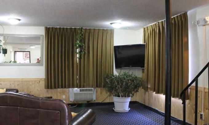 East Grand Forks Hotel | East Grand Inn