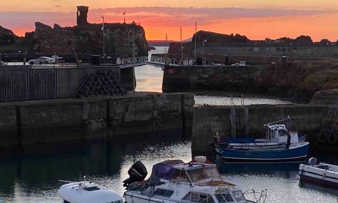 Dunbar Apartment | East Haar 2 Bedroom Flat Overlooking Harbour