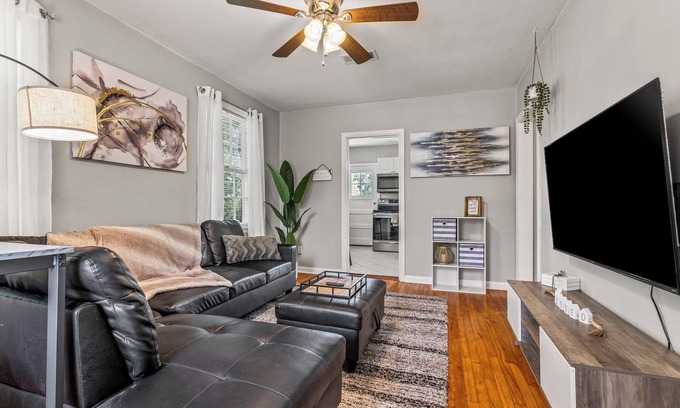 Southeast Pensacola Apartment | East Hill Retreat Near Beaches & Downtown
