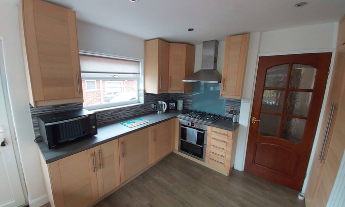 Loughborough House | East Leake, Bungalow Lodgings