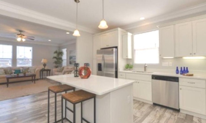 Cottage Line House | East Norfolk Ocean View House