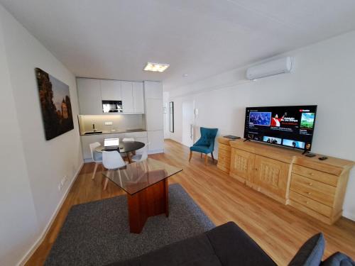 Trudering-Riem Apartment | East Park Apartments Baumkirchner Str 18