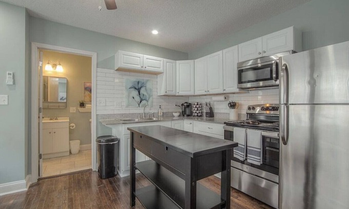 Southmoreland Apartment | East PLAZA Studio