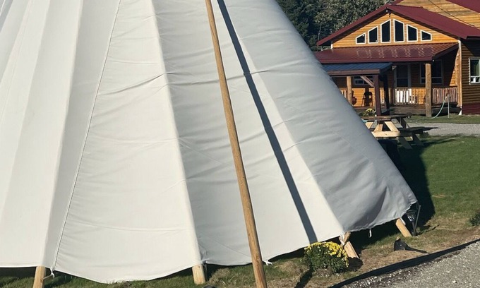 Babb Cabin | East side of Glacier National Park, Cabin - 2-Story, River & Mountain Views.