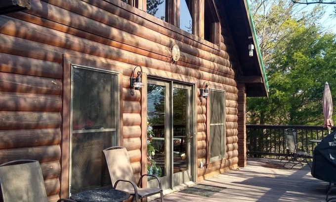 Etowah Cabin | East Tennessee Mountain Life (Best Kept Secret)