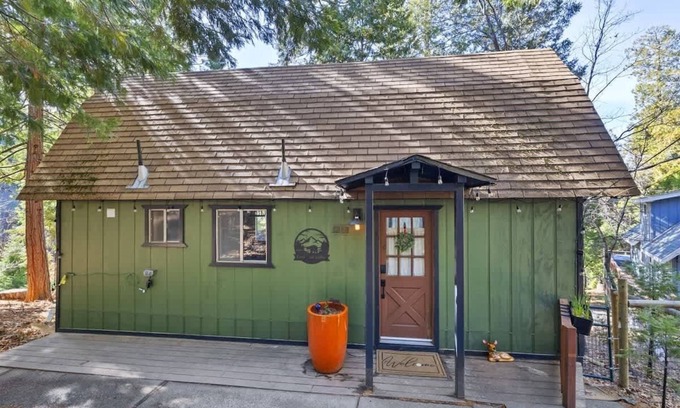 Mi-Wuk Village House | East Tree Cabin Summa