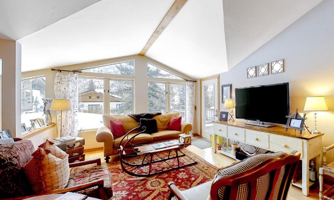 Vail House | East Vail Haven