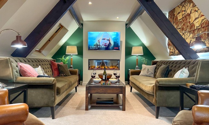 Wetheral Cottage | East Wing with views over River Eden, close to Carlisle and the Lake District