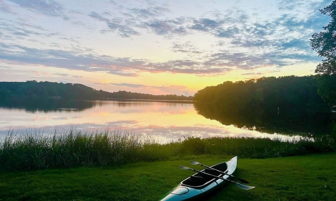 Magnolia Cottage | Eastern shore beachfront cottage with stunning sunset views!