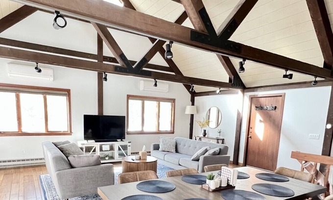 Grantham Other | Eastman Lake Barn-Style Retreat With Game Room