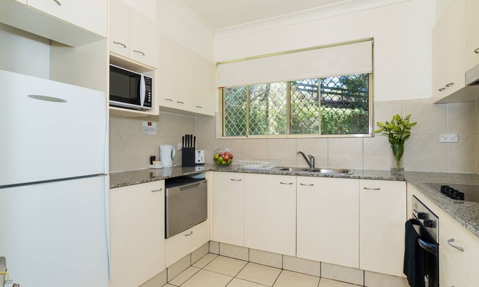 Eastwood Apartment | Eastwood Furnished Apartments - 2 Bedroom Unit