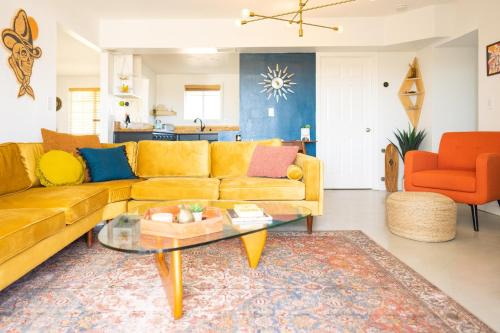 Yucca Valley House | Easy Rider Ranch - Hot Tub, Fire Pit & Hammocks Under the Stars! home