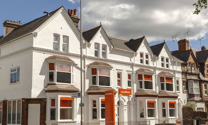 Reading Hotel | easyHotel Reading