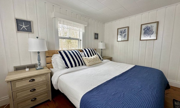 Pemaquid Beach Cabin | Ebb Tide Cabin @ Pemaquid Beach