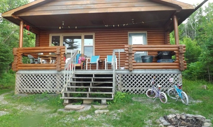 Richmond County Cottage | Eberhards logcottage 2 - St. Peter's, Nova Scotia, right on the Lake