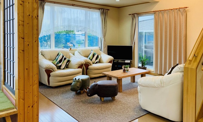 Shiraoi House | Ecco ’s House for family stay