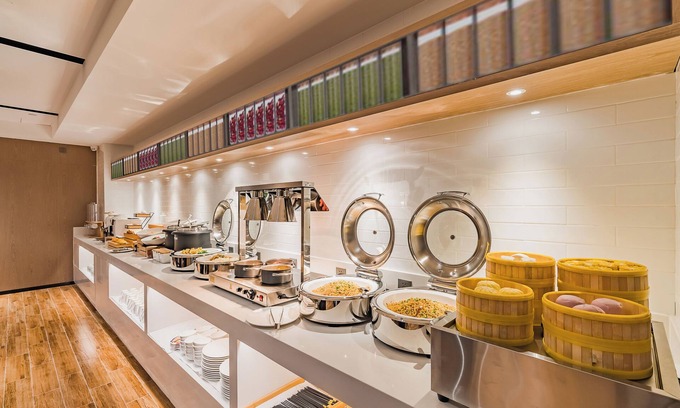 Panyu Hotel | Echarm International Hotel Guangzhou South Railway Station Zhongcun Metro Station Branch