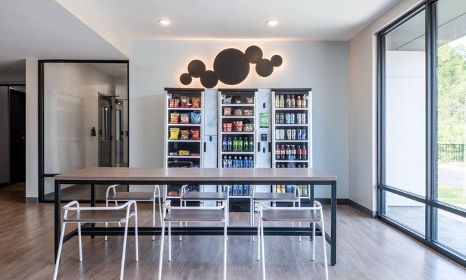 Pasadena Hotel | ECHO Suites Extended Stay by Wyndham Houston Pasadena Fwy Pl