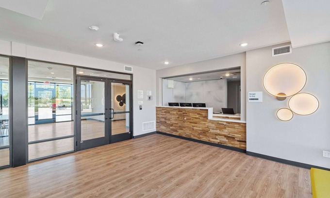 Katy Hotel | ECHO Suites Extended Stay by Wyndham Houston Katy West