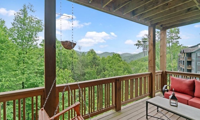 Foscoe Condo | Echota Wintergreens 1712- Mountain Condo, Gated Resort, Indoor/Outdoor Pools and Hot Tub, Fitness.