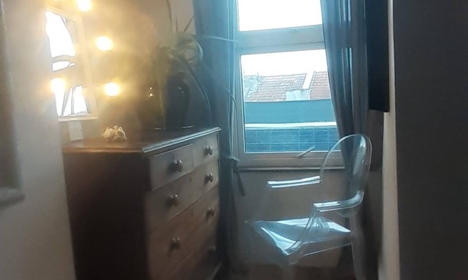 Bedminster Apartment | Eclectic and Grand 3BD Flat in Bedminster, Bristol