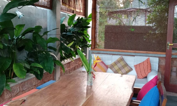 Dammakusala Mawatha Ski Chalet | eco friendly chalet with super close to great cinnamon hiking trails