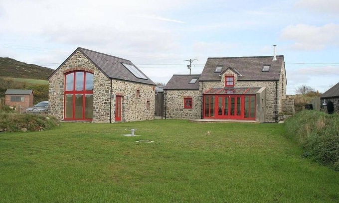 St Brides Cottage | Eco-friendly Cottage Situated In Pembrokeshire National Park, Close To St Davids