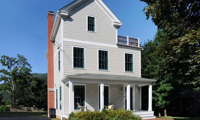 Philipstown House | Eco-Friendly Luxury Hikers' Retreat