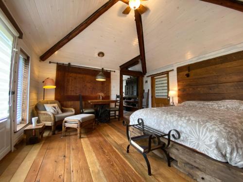 Ormstown House | Eco Lodge Bûcheron Bergère