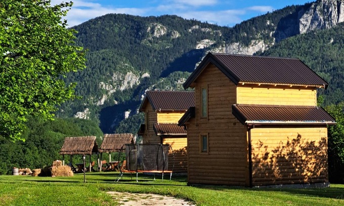 Savnik Bed & Breakfast | Eco lodge eagles nest