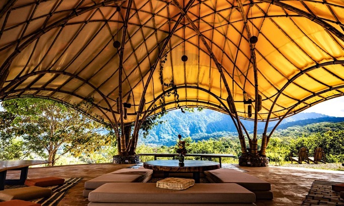 Dominical RV Rental | Eco Luxe Glamping Nest #3 - 2 Queen Beds at Holos