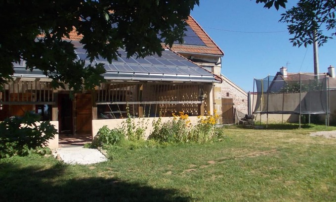 Blomard Cottage | Eco-restored farmhouse with garden, children's games and parking near Néris les Bains