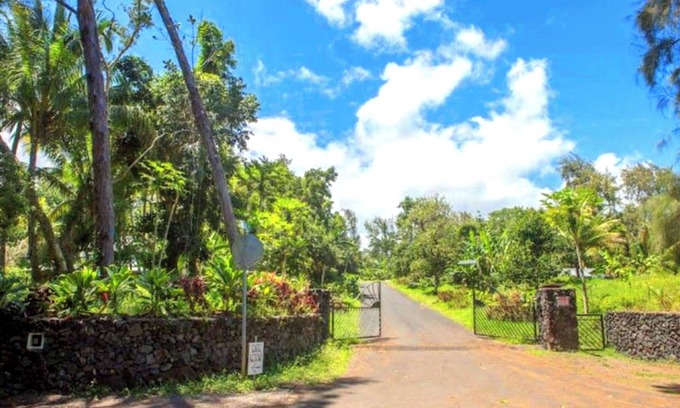 Kapoho Hotel | Eco-Retreat Community