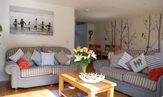 Porthtowan House | Eco Style Beach House, 3 Beds, Porthtowan, Cornwall, UK (6 mins walk to beach)