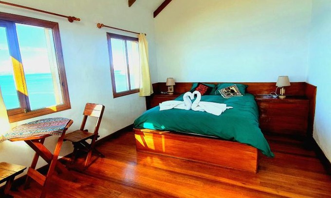 Isla del Sol Cabin | Ecolodge El descanso