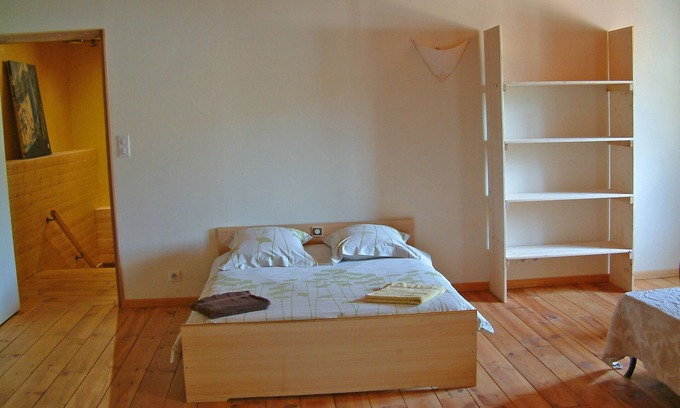Venterol House | Ecological guesthouse Tallard- Gap-Serre Ponçon: Coeur de Marie