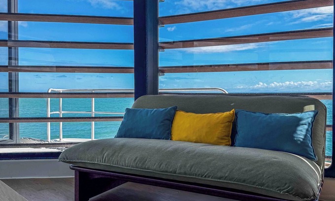 Trois-Rivieres Boat Rental | Ecological houseboat south Caribbean Martinique