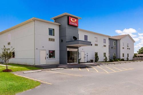 Highlands - Perkins Cabin | Econo Lodge Baton Rouge University Area