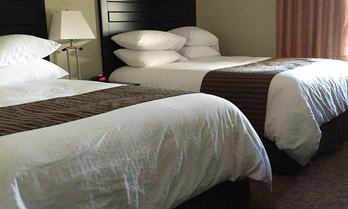 Okotoks Hotel | Econo Lodge