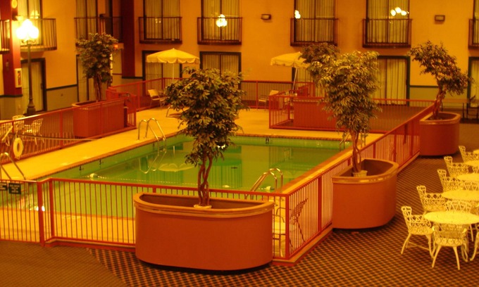 Altus Hotel | Econo Lodge Inn & Suites