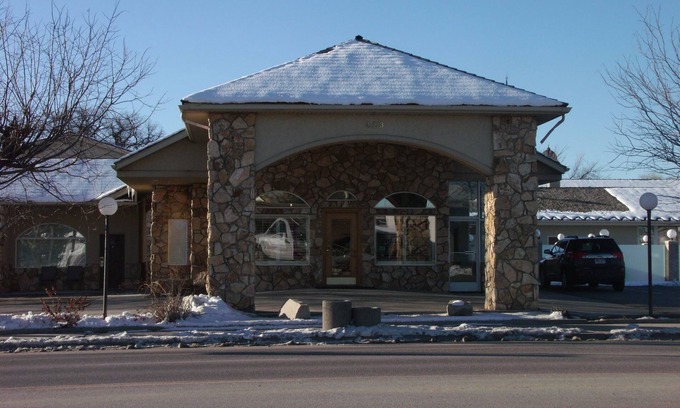 Vernal Hotel | Econo Lodge Inn & Suites