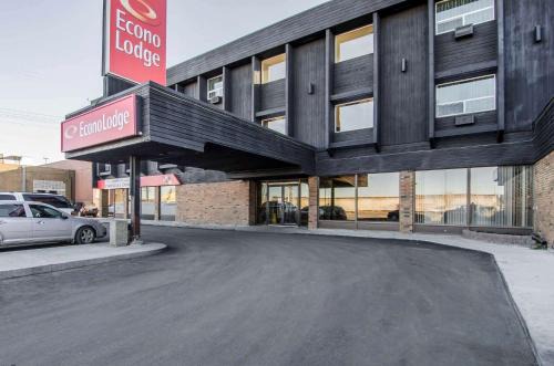 Lloydminster Hotel | Econo Lodge Lloydminster