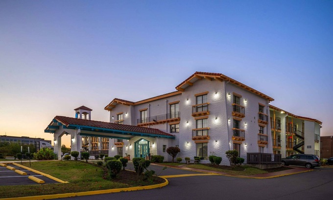 North Chesterfield Hotel | Econo Lodge Richmond-North Chesterfield