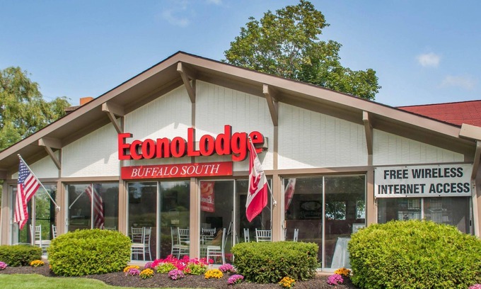 Blasdell Hotel | Econo Lodge South