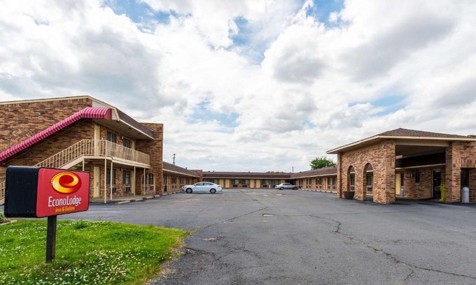 Brinkley Hotel | Econo Lodge & Suites Brinkley