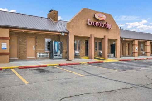 Cameron Cabin | Econo Lodge