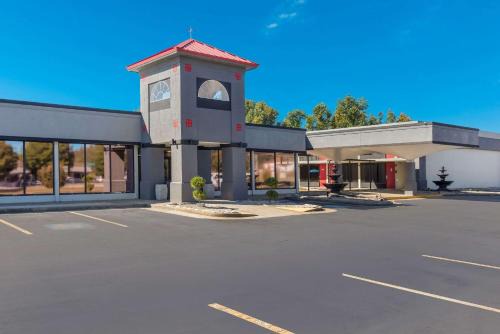 Cave City Cabin | Econo Lodge