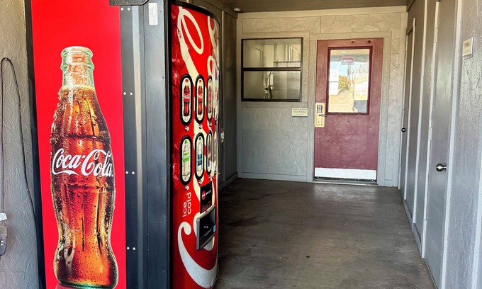 Childress Hotel | Econo Lodge