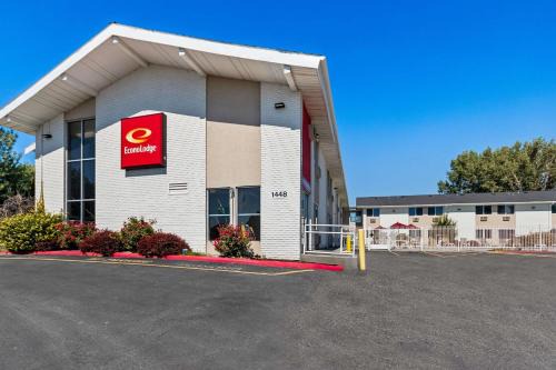 Idaho Falls Cabin | Econo Lodge